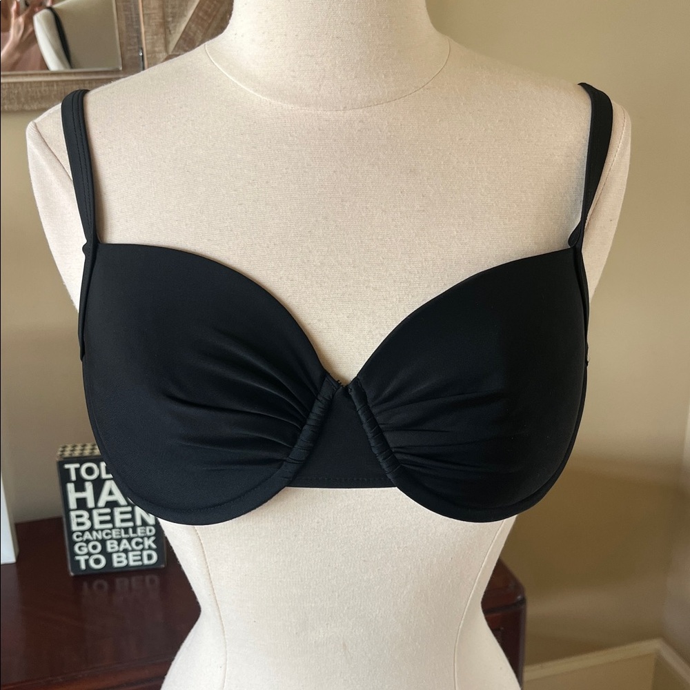 Black Solid Bra Women’s Small